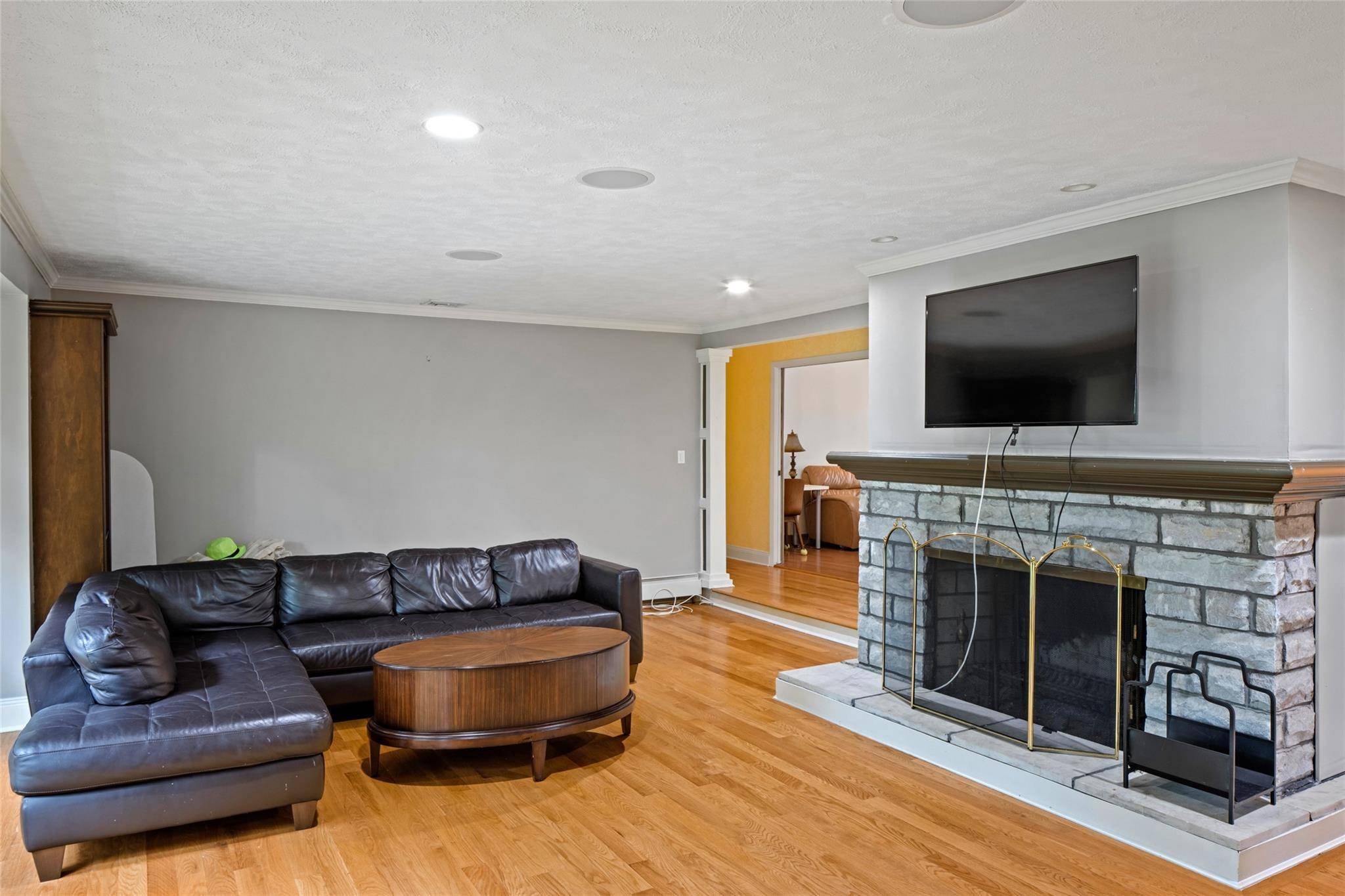 Muttontown, NY 11791,2032 Ridge RD