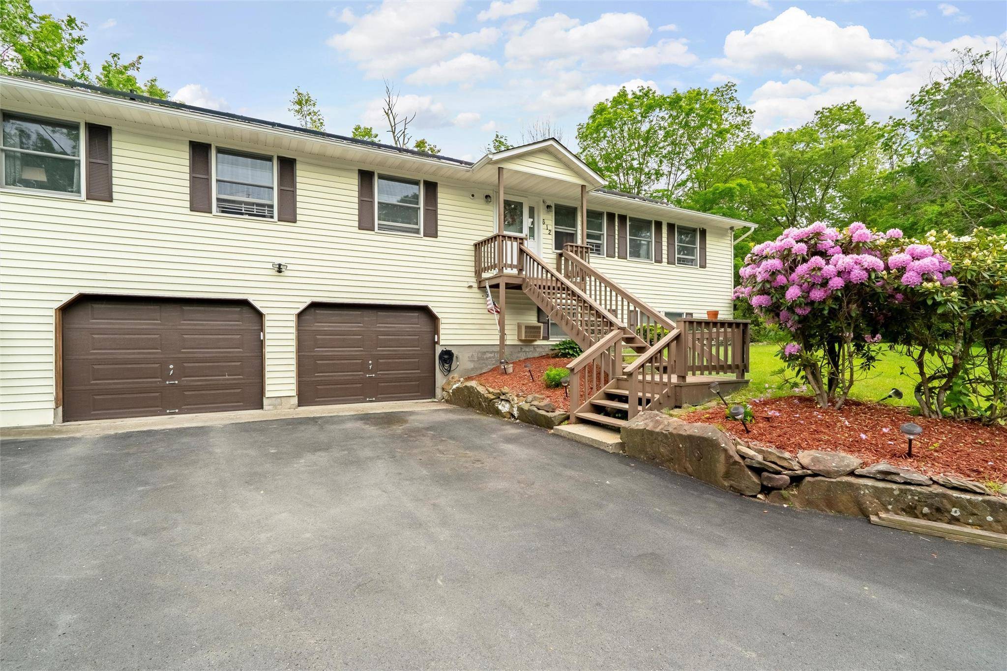 Middletown, NY 10940,612 Shoddy Hollow RD