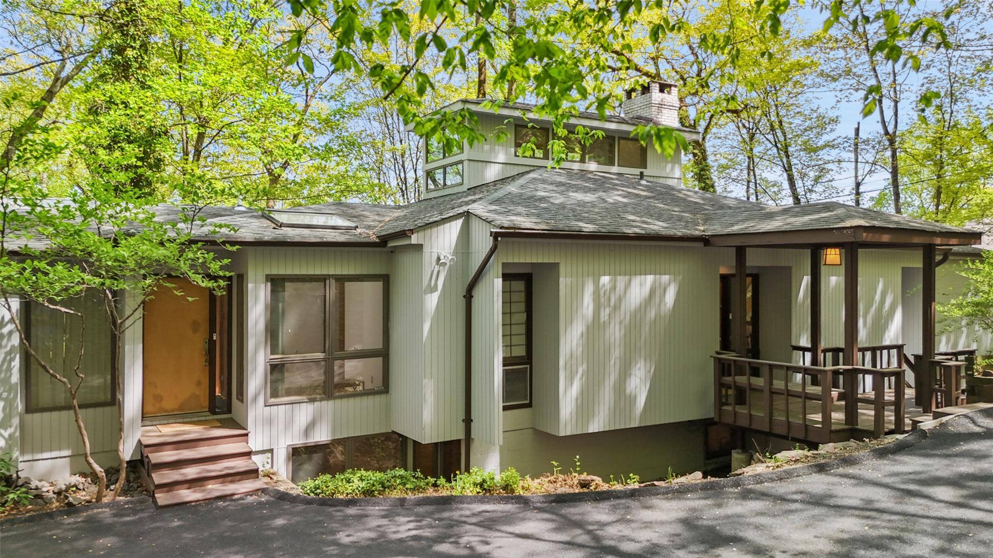 Nyack, NY 10960,159 Tweed BLVD