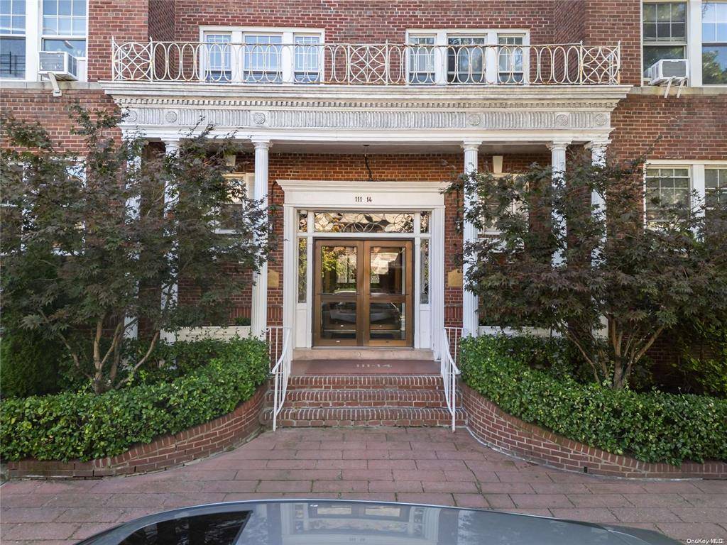 Forest Hills, NY 11375,111-14 76th AVE #114