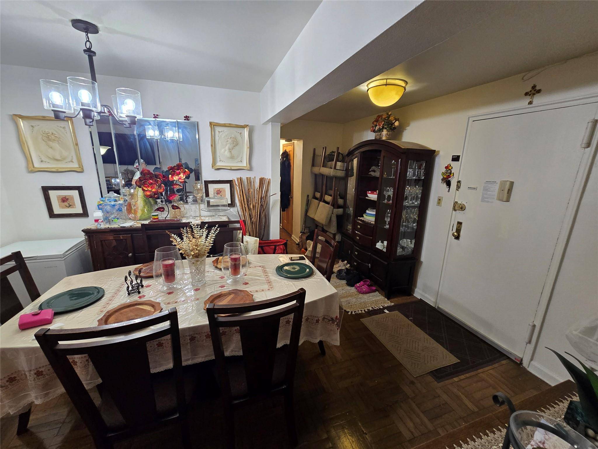 Bronx, NY 10460,1430 Thieriot AVE #1M