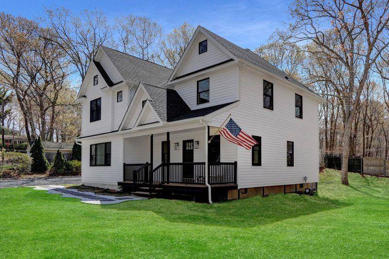 Sound Beach, NY 11789,12 Syosset RD