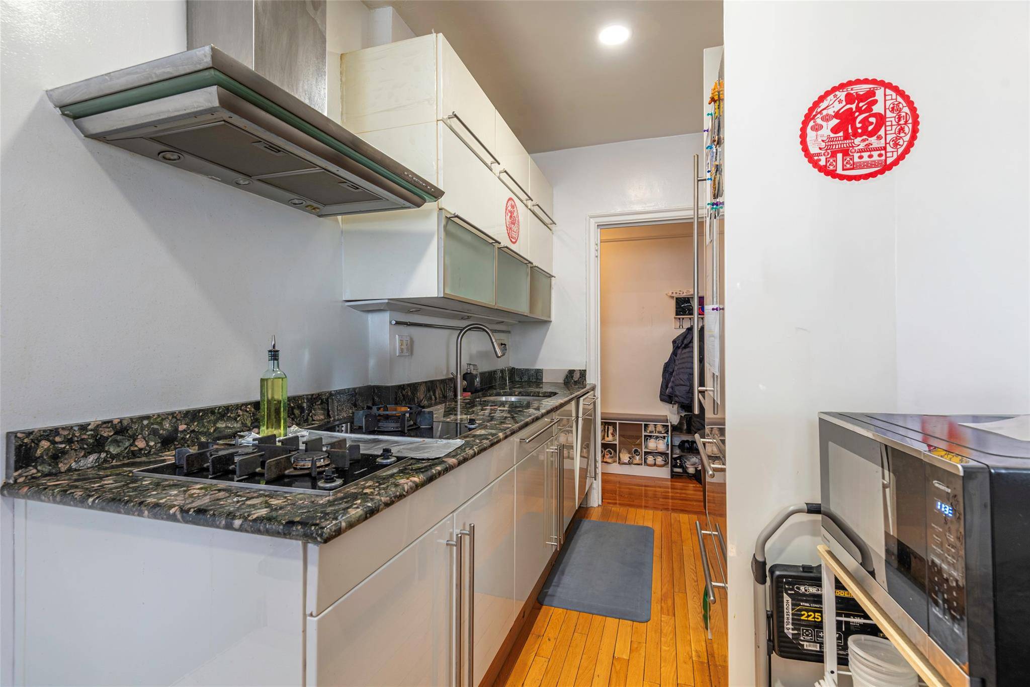 Forest Hills, NY 11375,72-34 Austin ST #F10