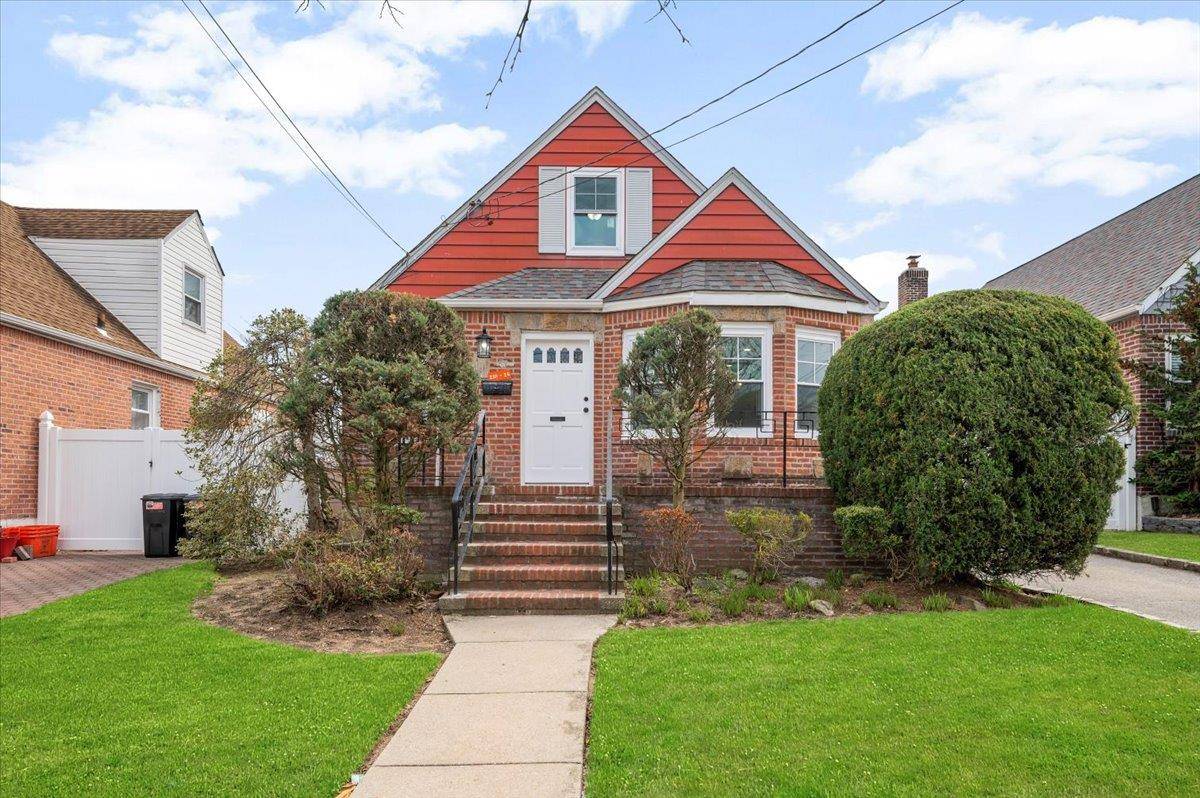 Elmont, NY 11003,238-26 116th RD