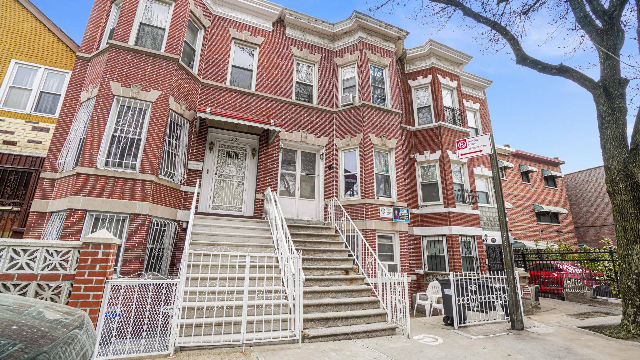 Bronx, NY 10472,1222 Taylor AVE