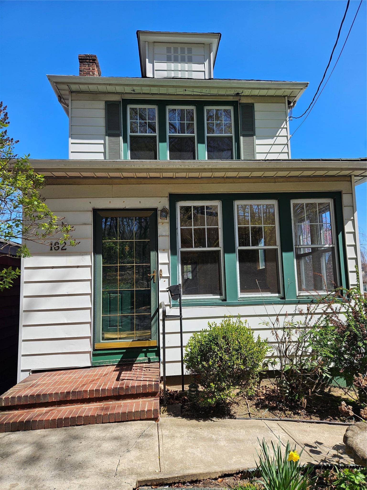 Yonkers, NY 10704,182 Parkway