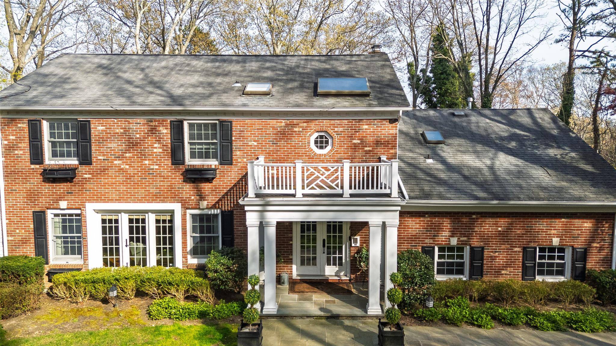 Melville, NY 11747,22 Richbourne LN