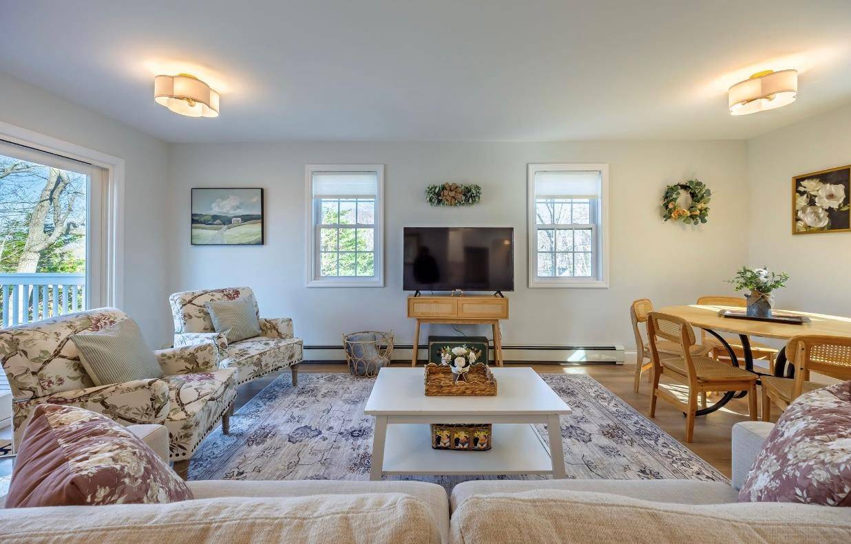 Rocky Point, NY 11778,94 Dawn RD