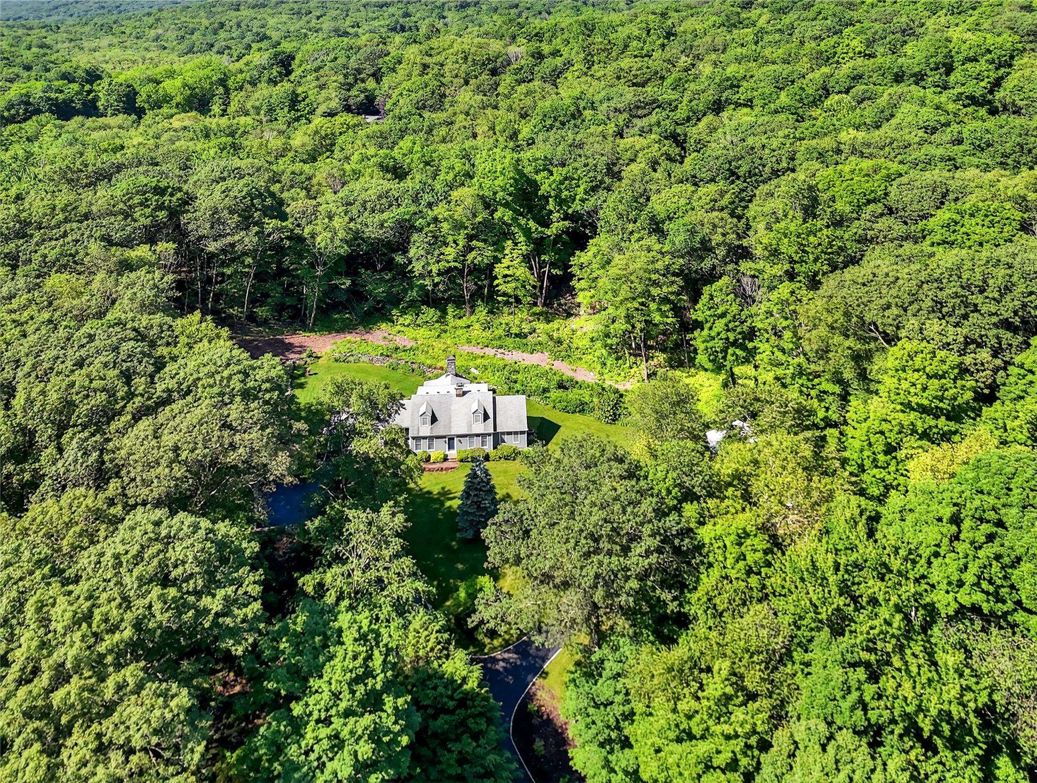 Holmes, NY 12531,41 Lavelle RD
