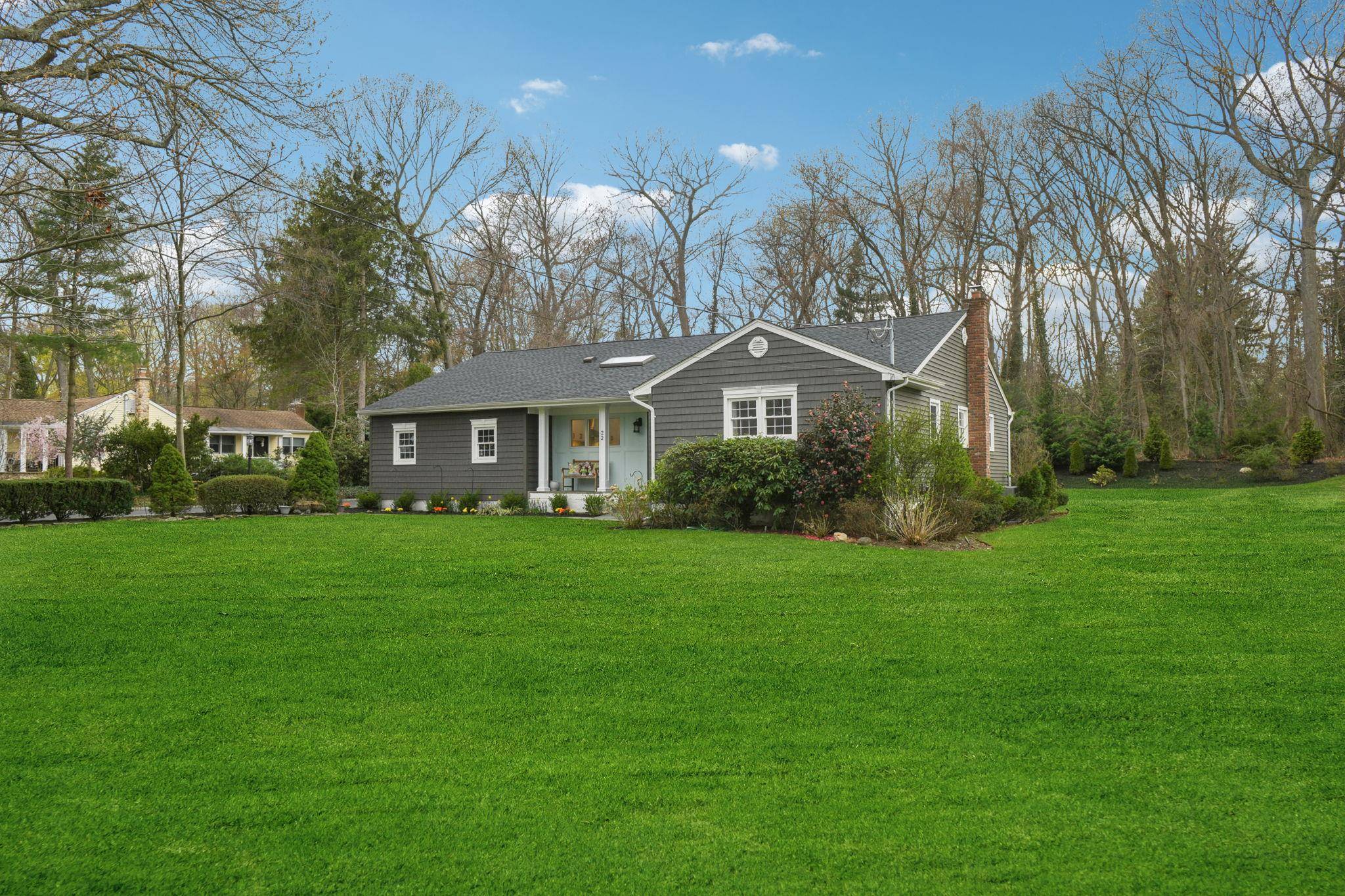 Northport, NY 11768,22 Chestnut Stump RD