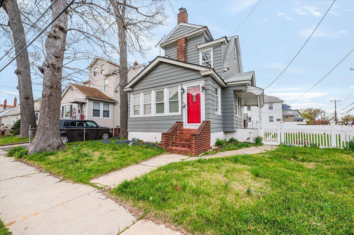 Valley Stream, NY 11580,17 Sapir ST