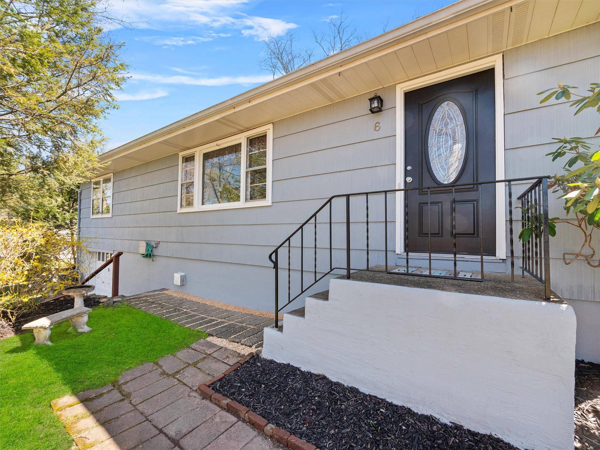 Sloatsburg, NY 10974,6 Birch RD