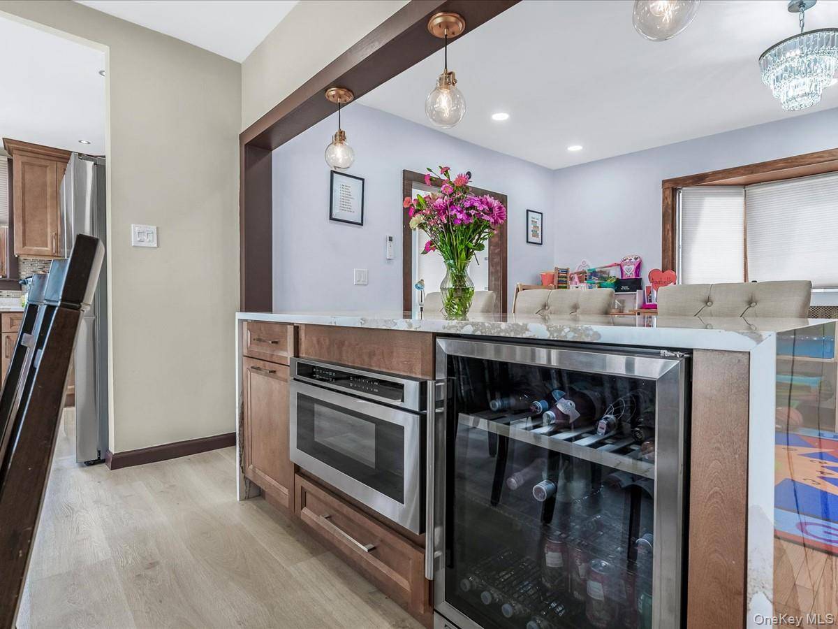 Bayside, NY 11361,219-08 38th AVE