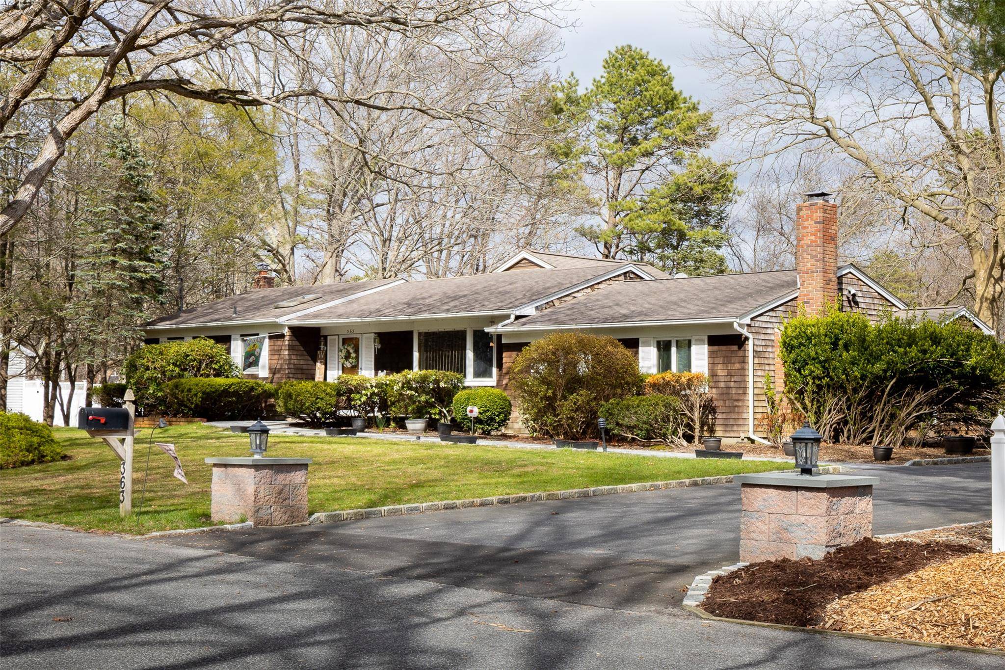 East Patchogue, NY 11772,363 Hewlett AVE