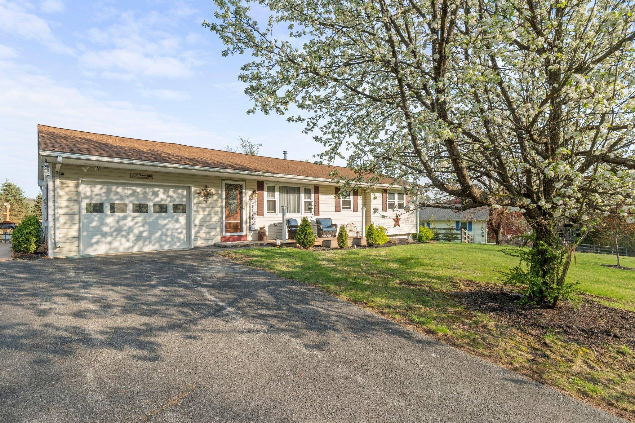 Sugar Loaf, NY 10918,4 Wood RD