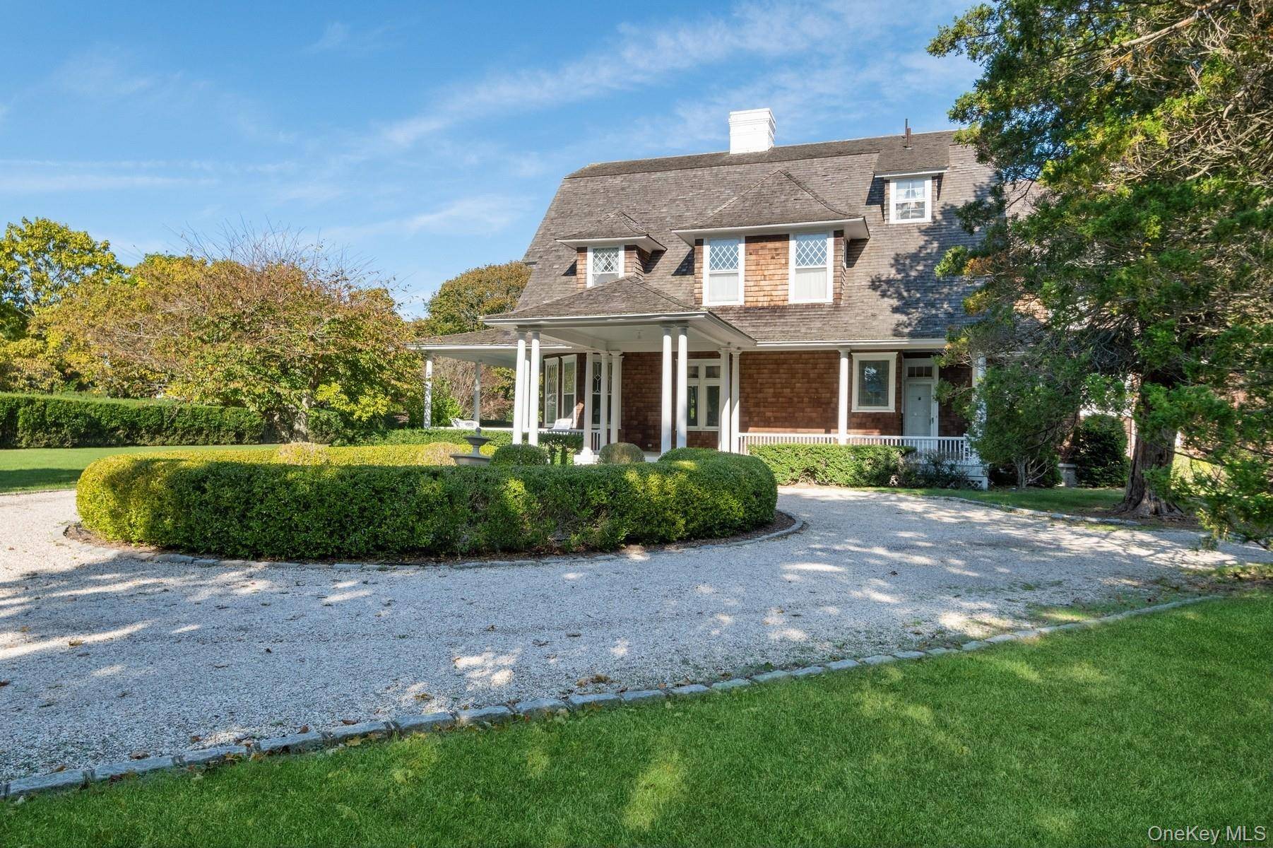 Quogue, NY 11959,10 Post LN