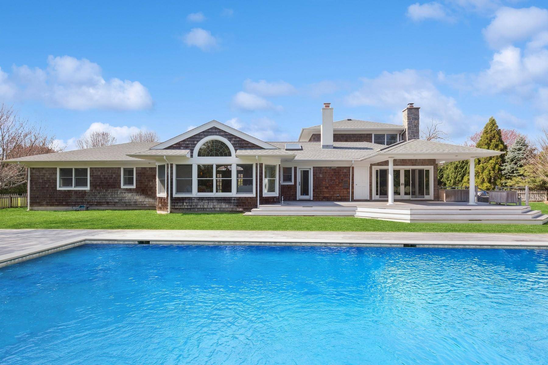 Quogue, NY 11959,8 Niamogue LN