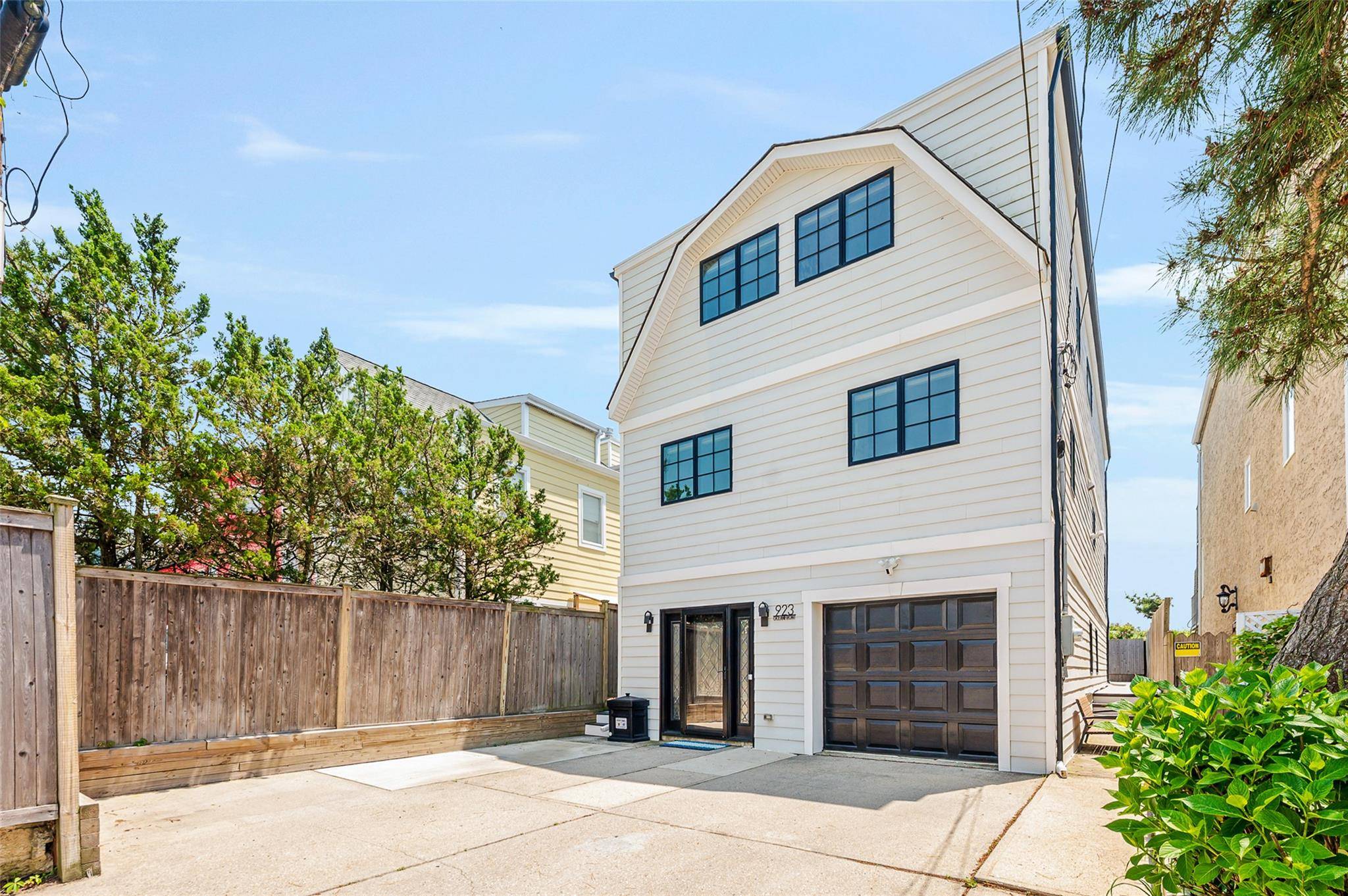 Long Beach, NY 11561,923 Oceanfront