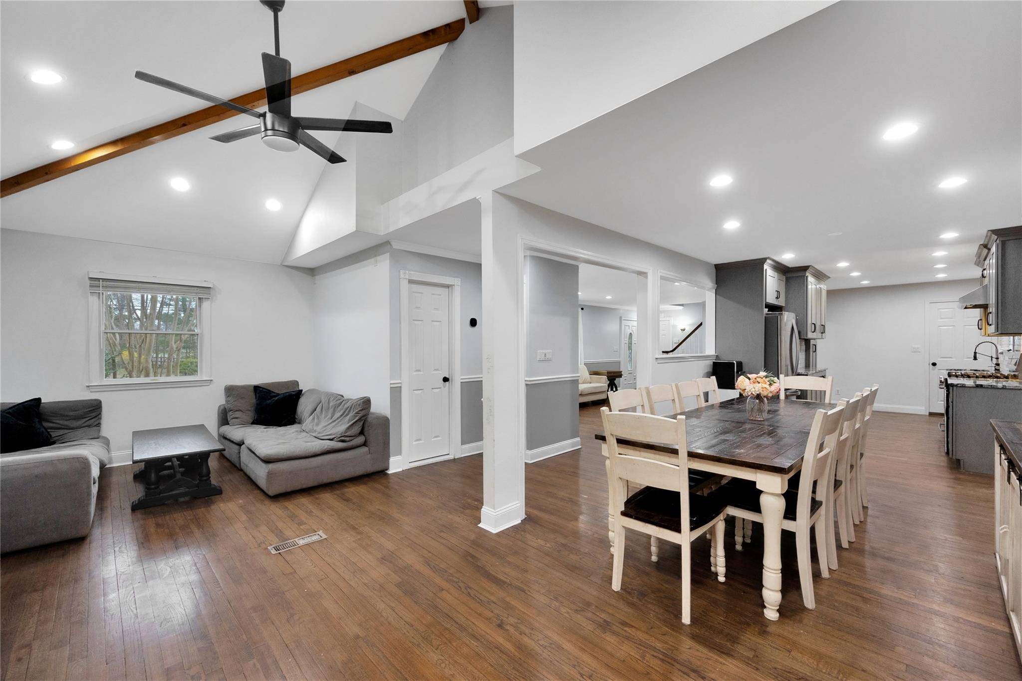 Islip, NY 11751,110 Saint Marks LN