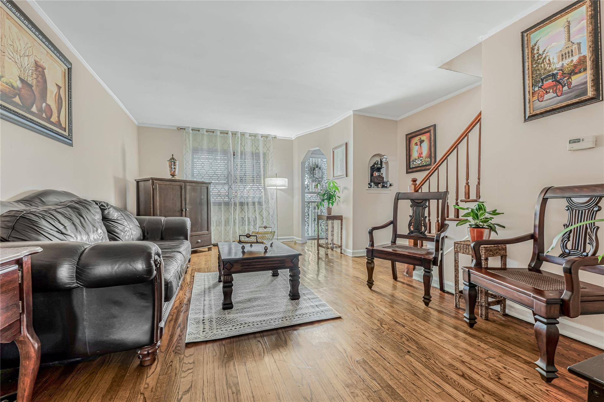 Bronx, NY 10469,2737 Tenbroeck AVE