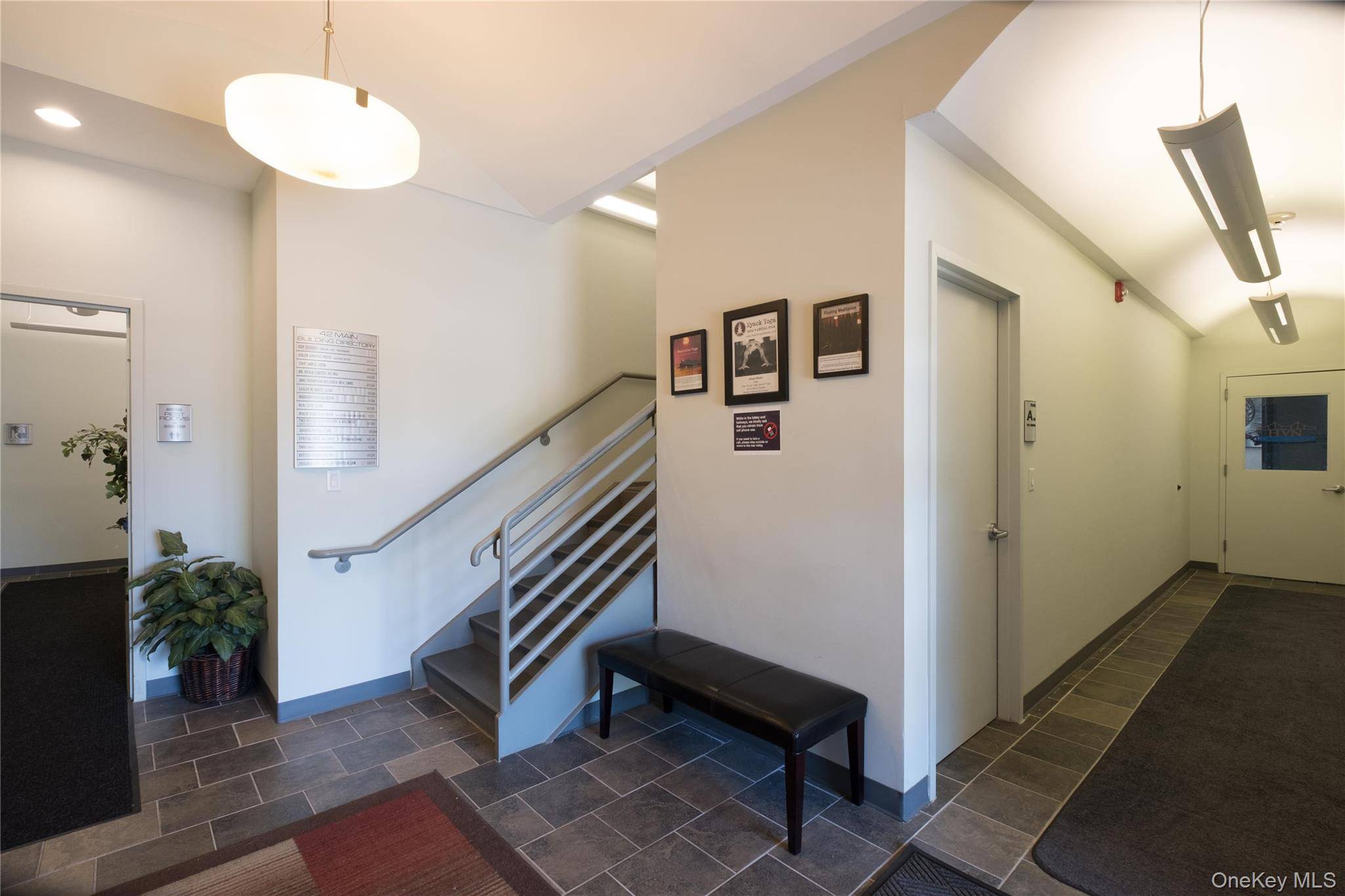 Nyack, NY 10960,42 Main ST