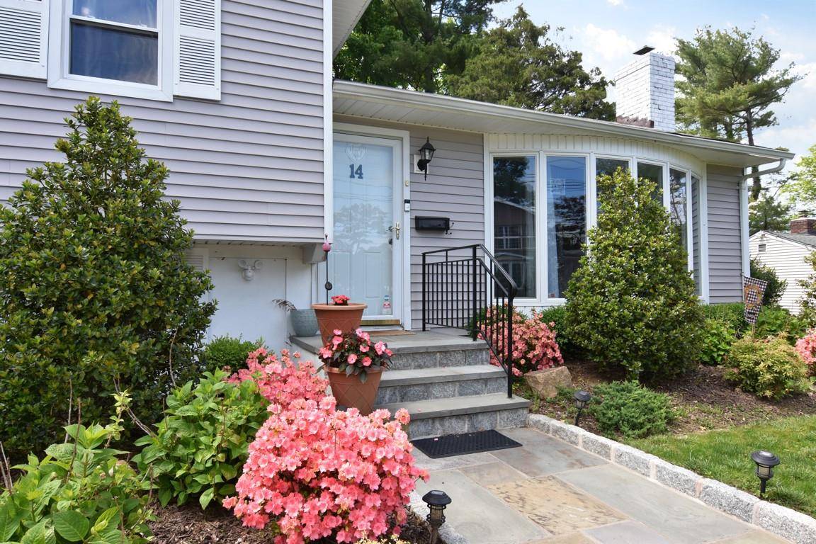 Hartsdale, NY 10530,14 Edgewood RD