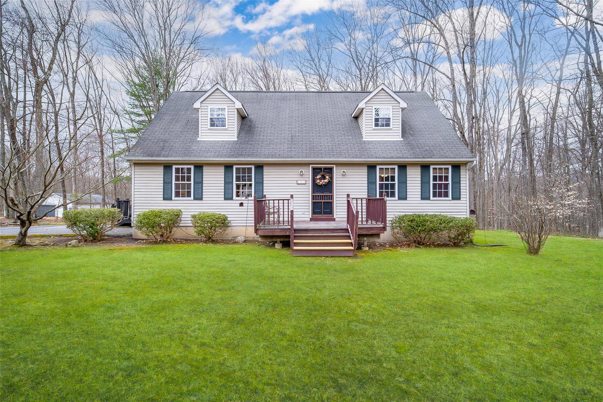 Port Jervis, NY 12771,609 Eatontown RD