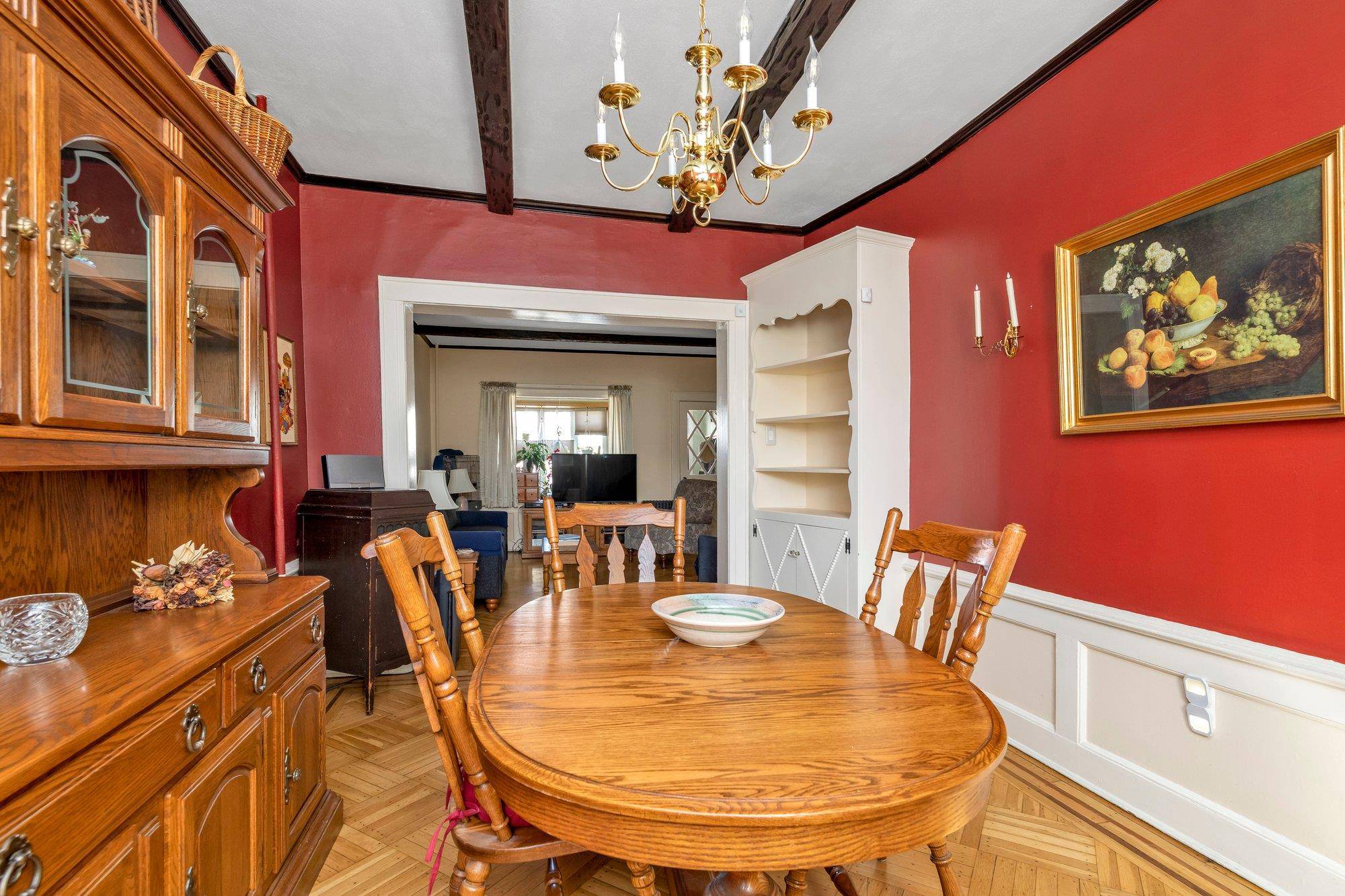 Woodhaven, NY 11421,85-09 85th ST