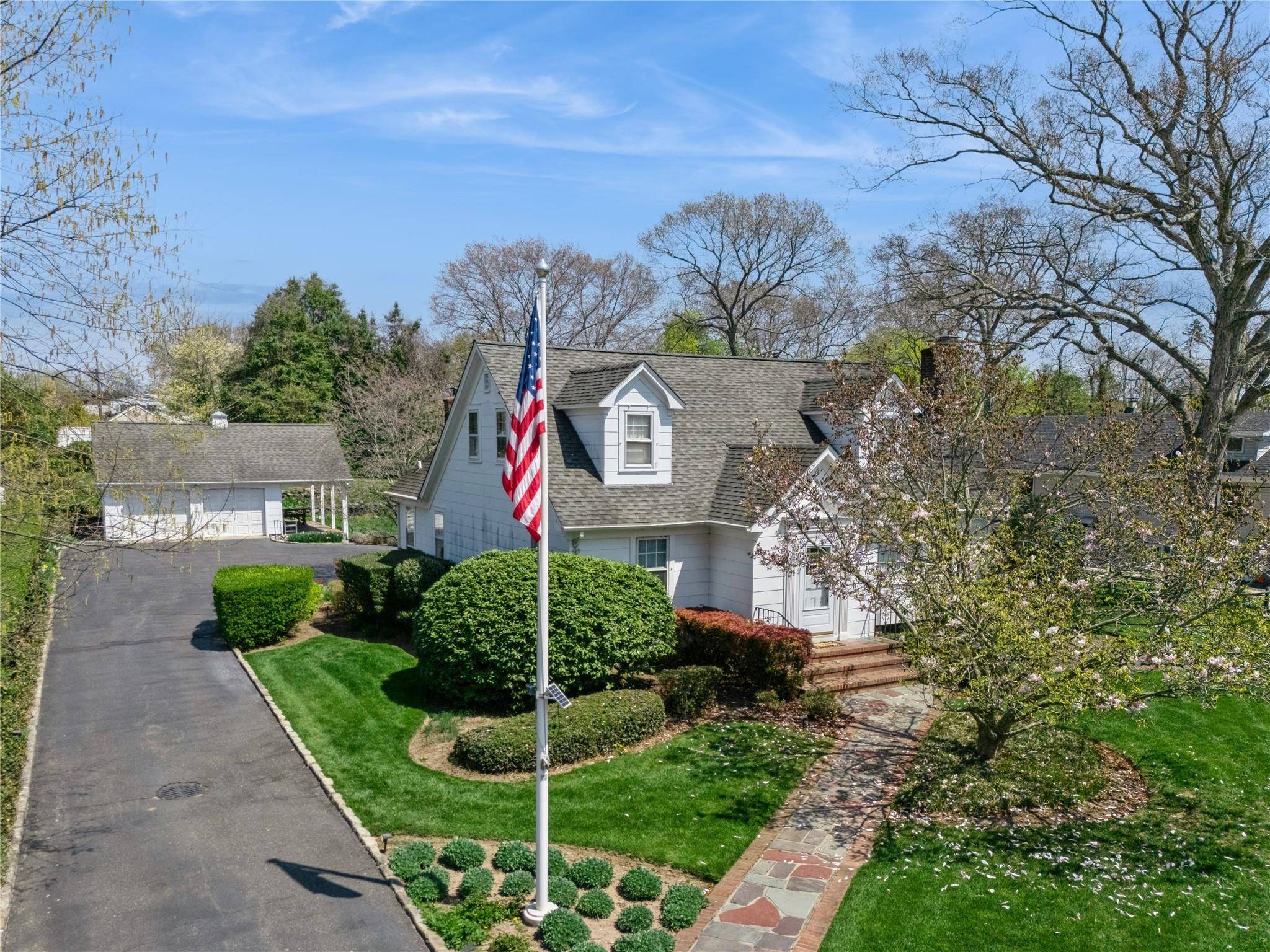 Riverhead, NY 11901,1440 Roanoke AVE