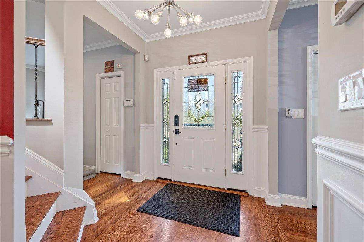 Farmingdale, NY 11735,88 Powell PL