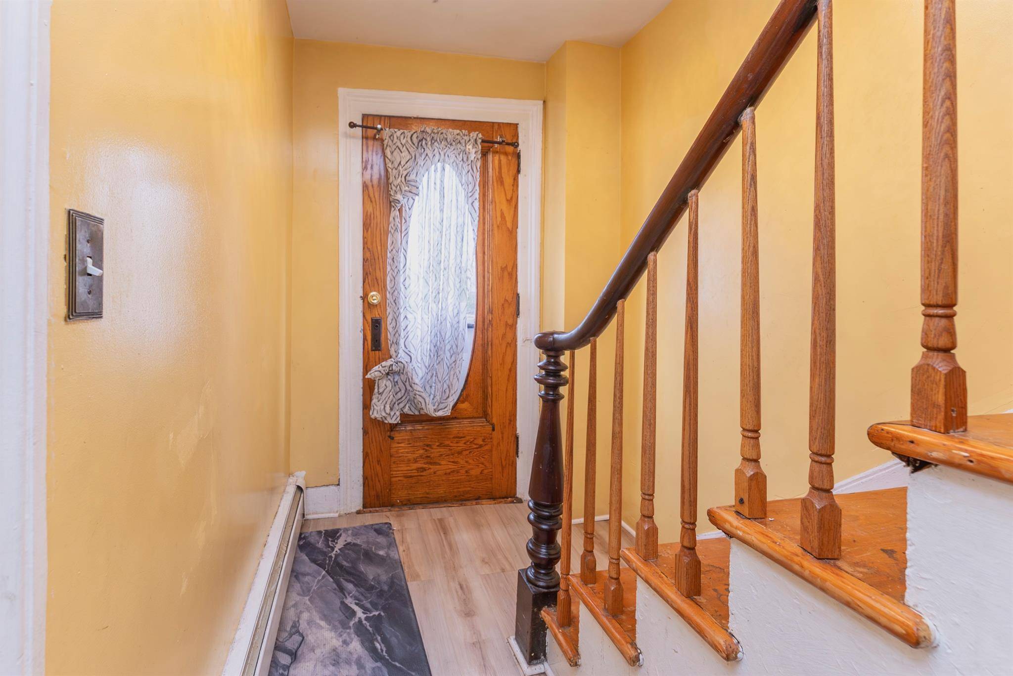 Kingston, NY 12401,143 Prospect ST