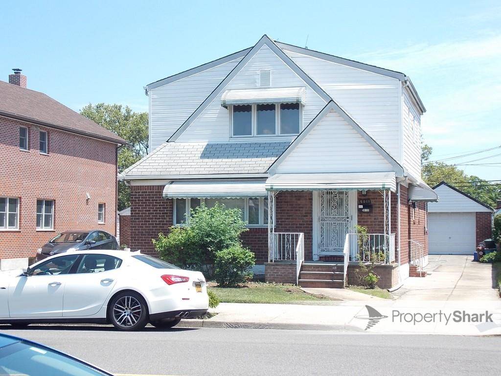 Oakland Gardens, NY 11364,58-11 Oceania ST #2