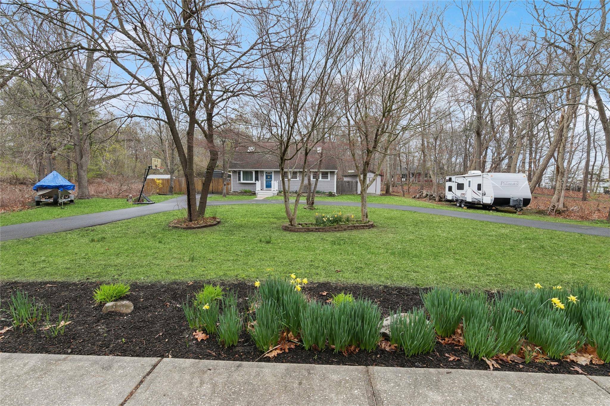 Ridge, NY 11961,113 Ridge RD