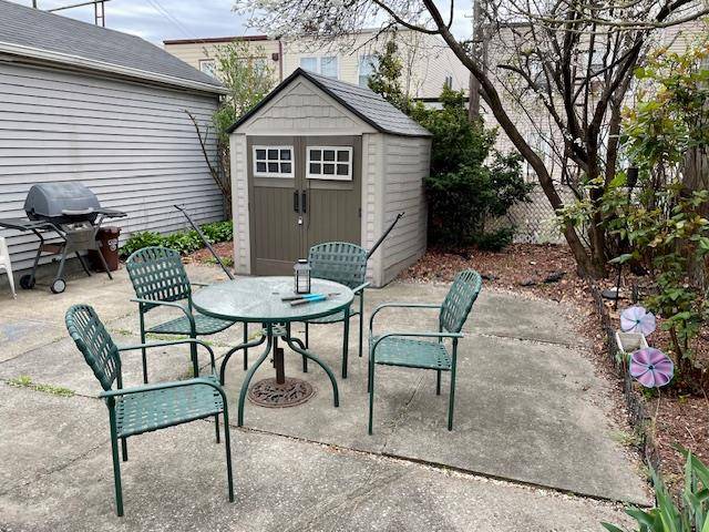 Maspeth, NY 11378,59-32 57 RD