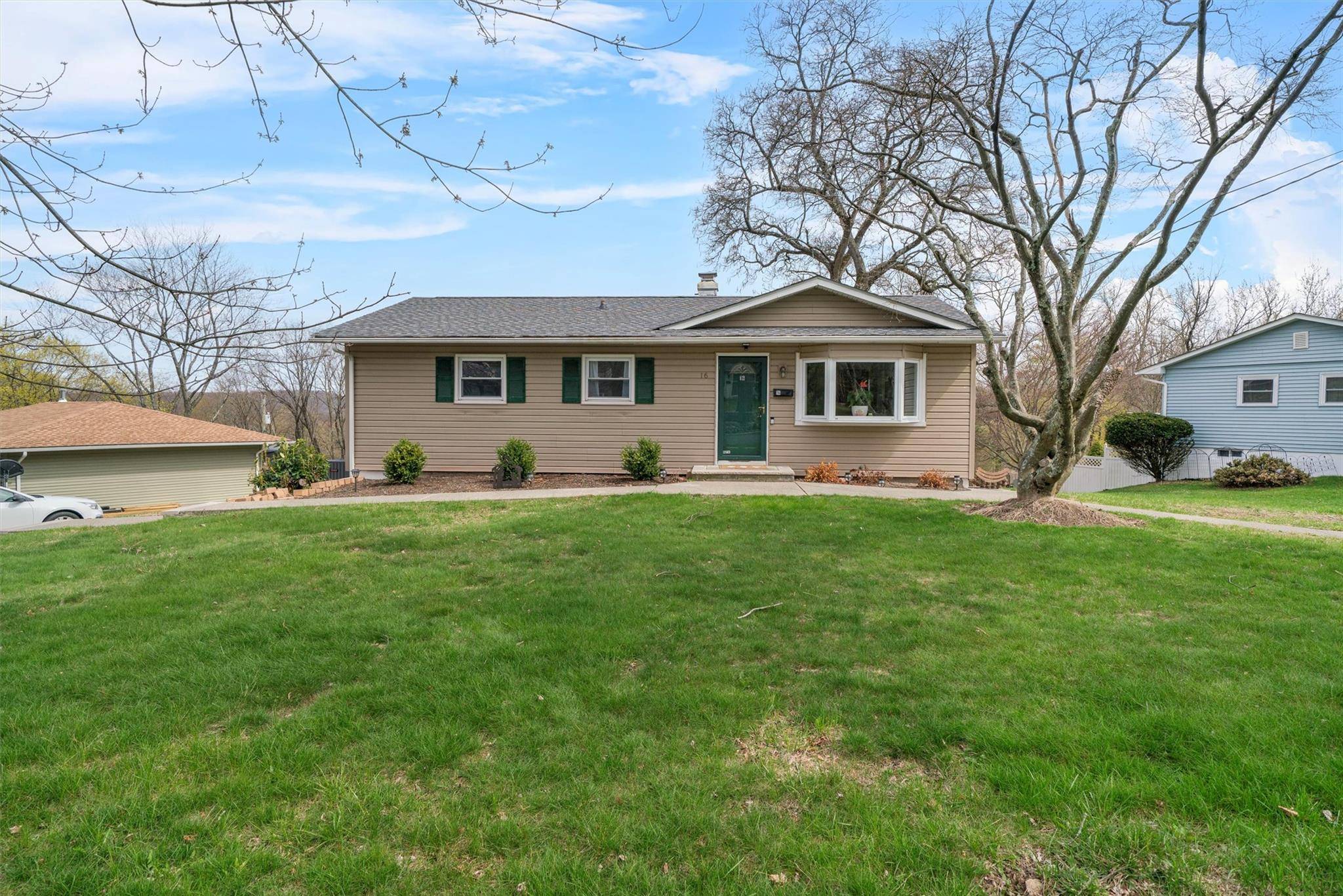 Monroe, NY 10950,16 Cooper DR