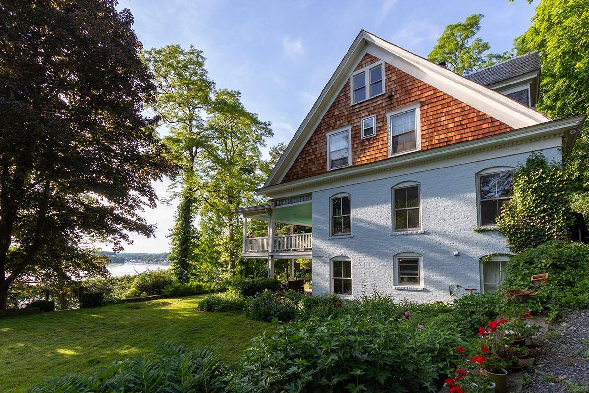 Hudson, NY 12534,158 Greendale RD