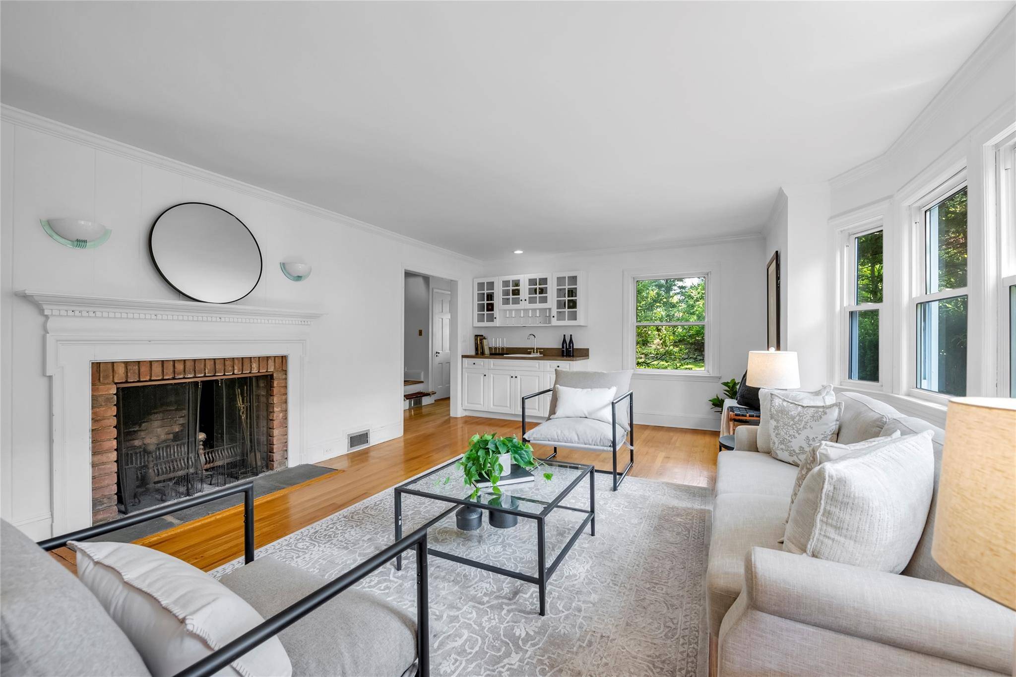 Port Washington, NY 11050,9 Chelsea DR