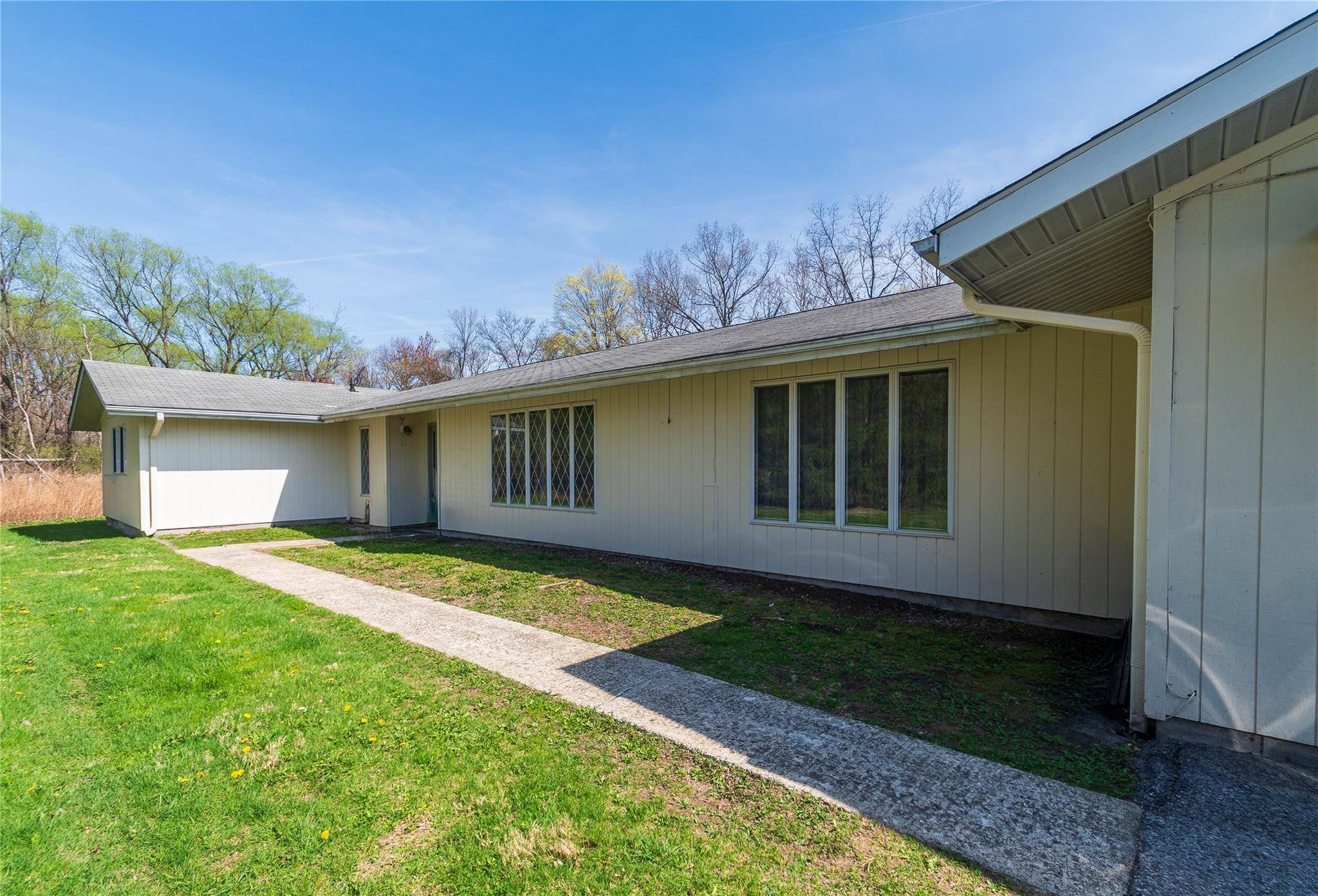 Newburgh, NY 12550,1402 Route 300