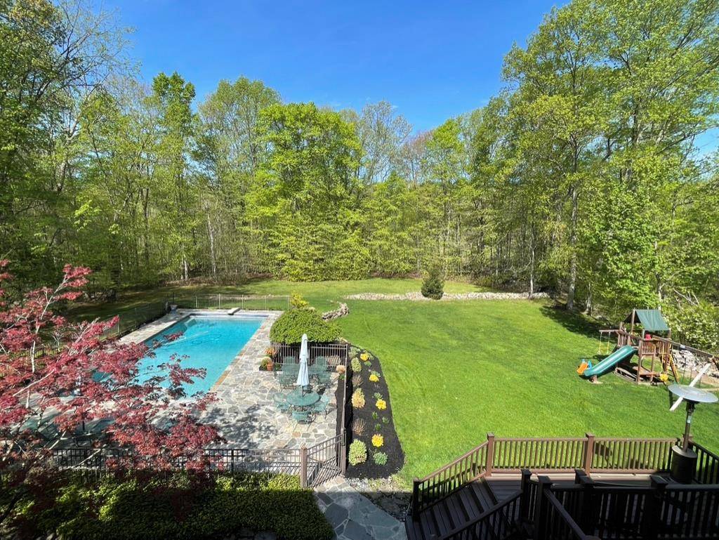 Suffern, NY 10901,5 Camberra DR