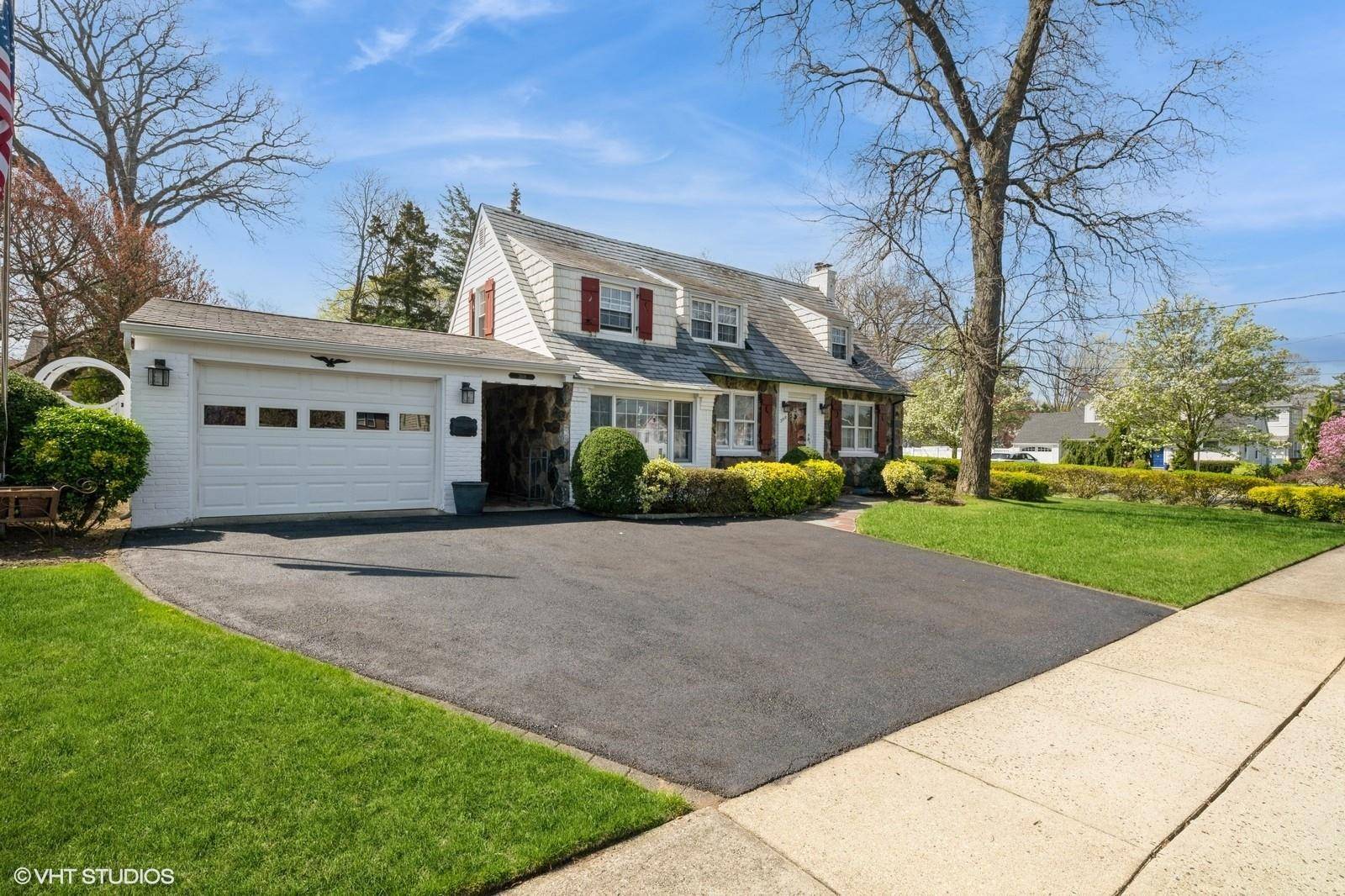 Seaford, NY 11783,3918 Park AVE