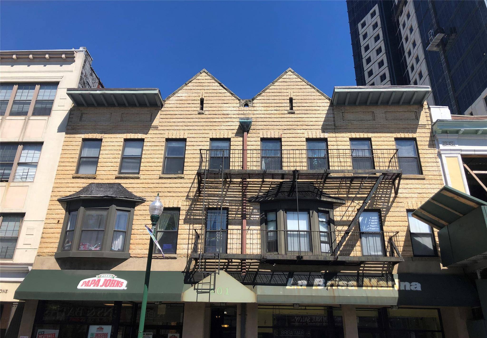 New Rochelle, NY 10801,601 Main ST