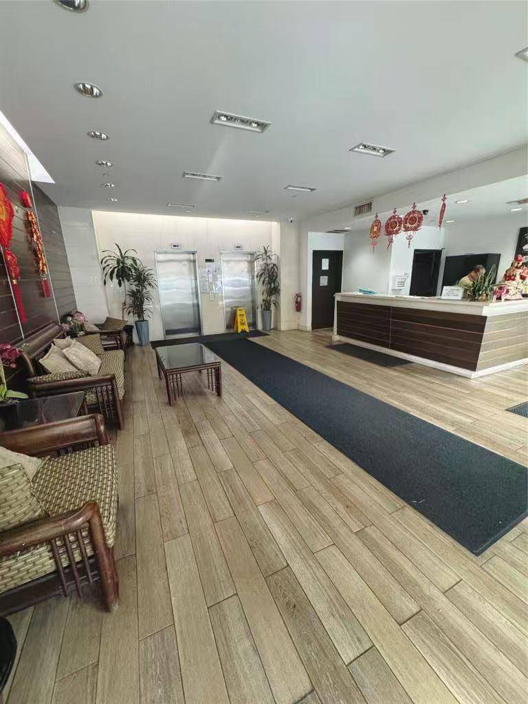 Flushing, NY 11355,132-03 Sanford AVE #2F