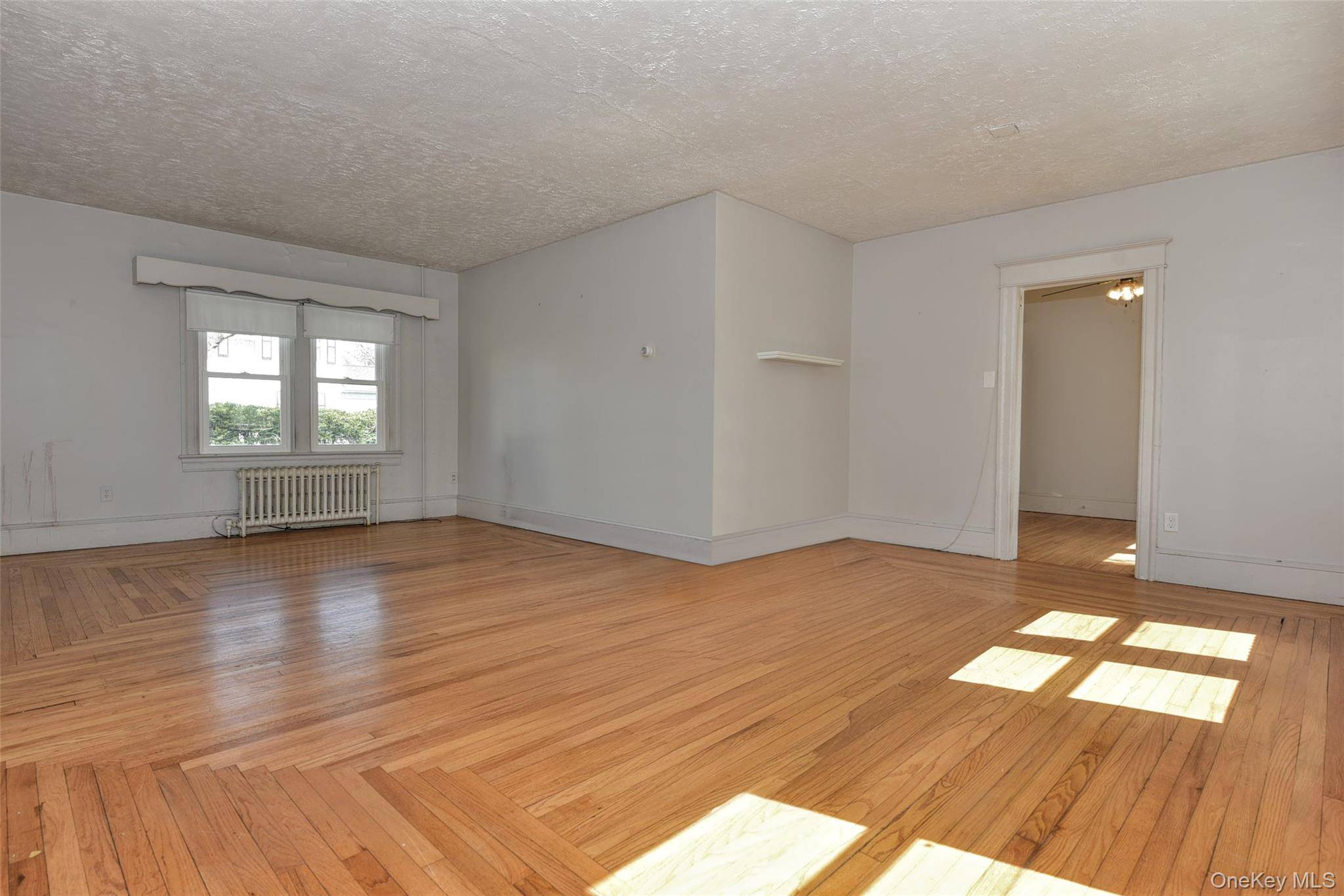 Kingston, NY 12401,16 Roosevelt AVE