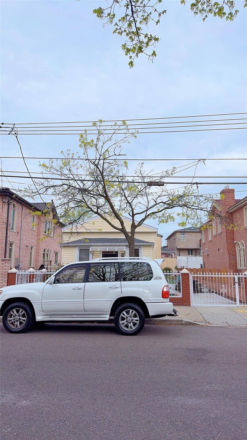 South Ozone Park, NY,135-43 124 ST