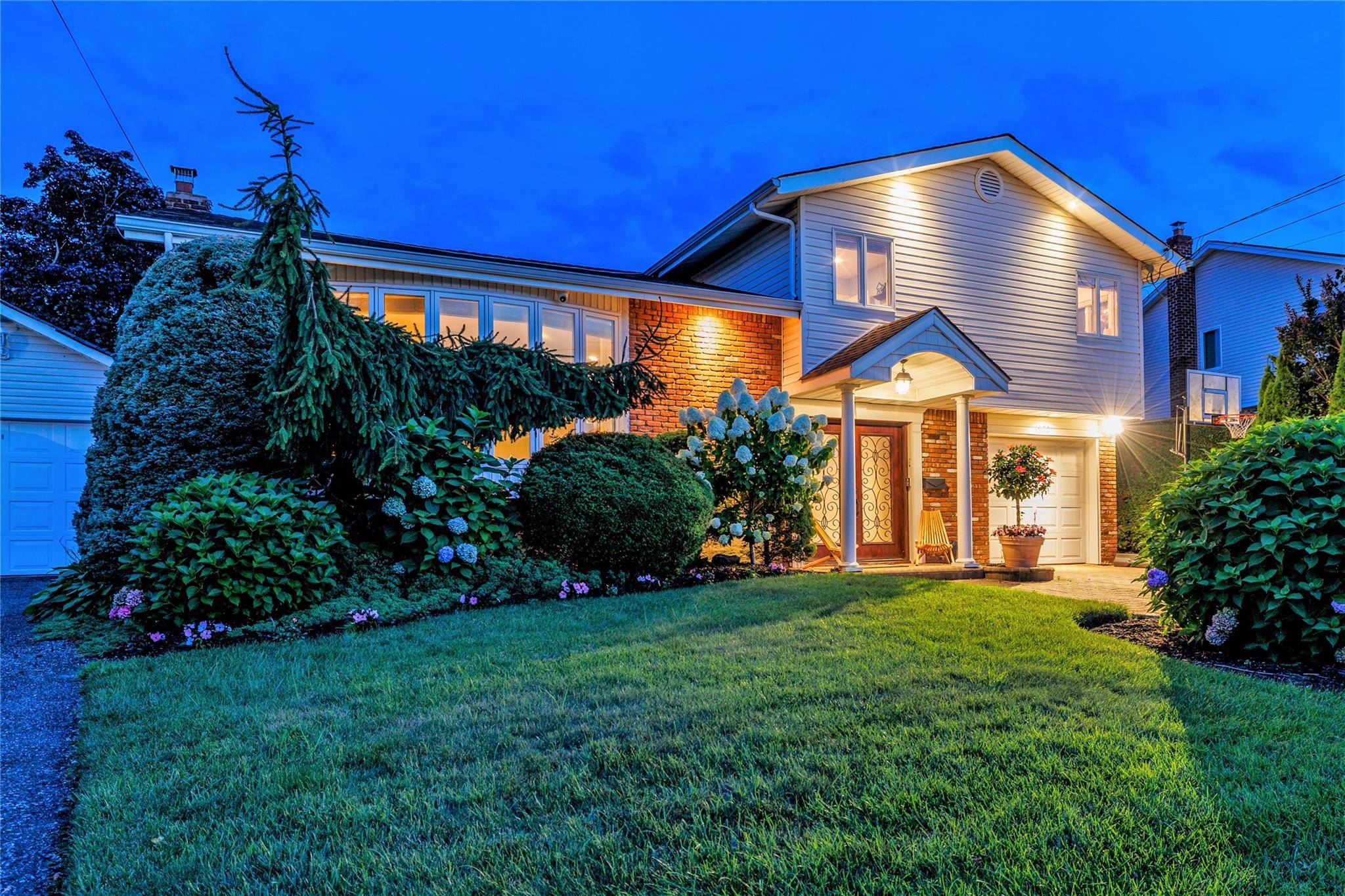 Merrick, NY 11566,1970 Leonard LN