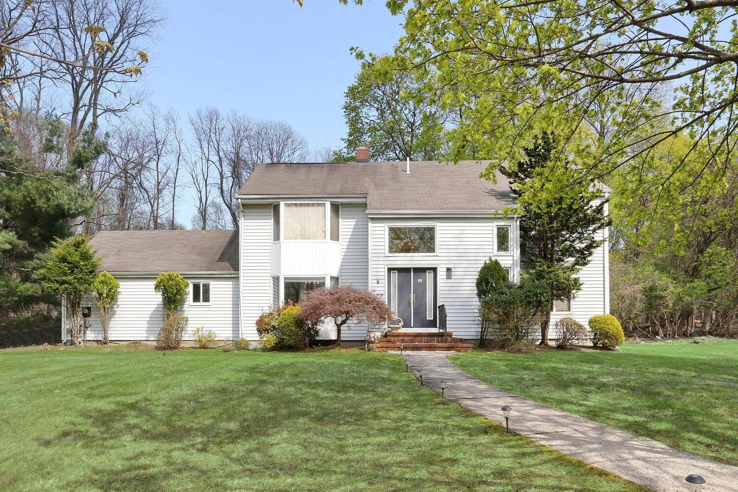 Monsey, NY 10952,8 Hillel CT