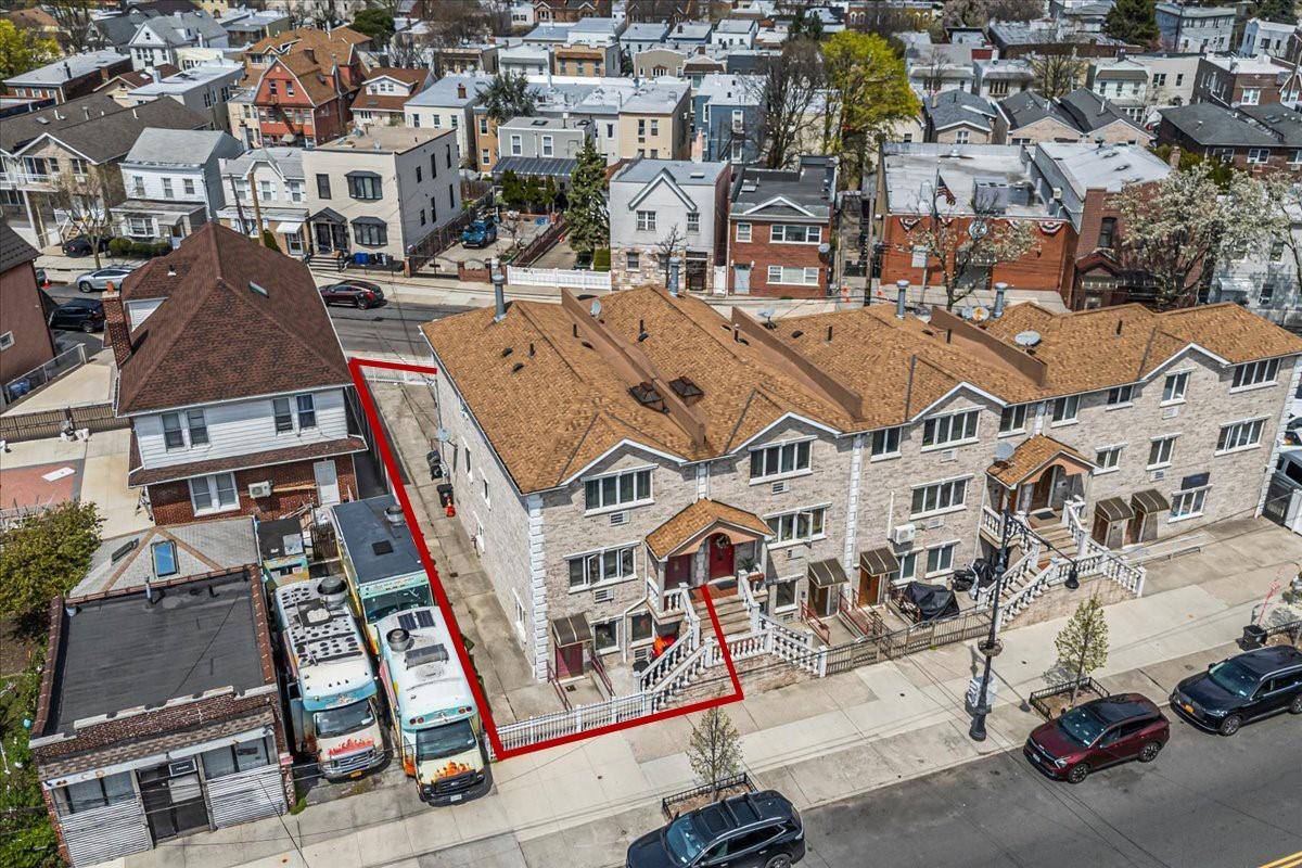 Maspeth, NY 11378,6147 Grand AVE