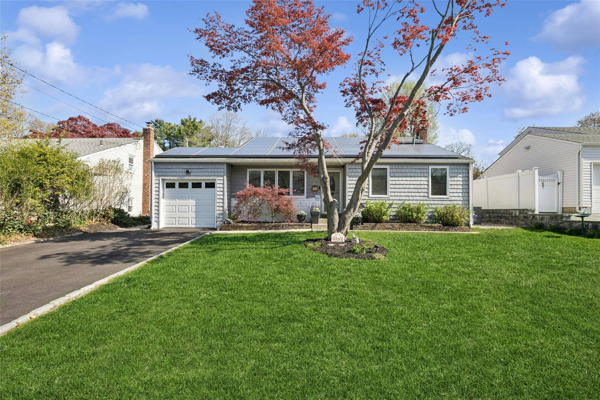 Huntington Station, NY 11746,21 Via Continental