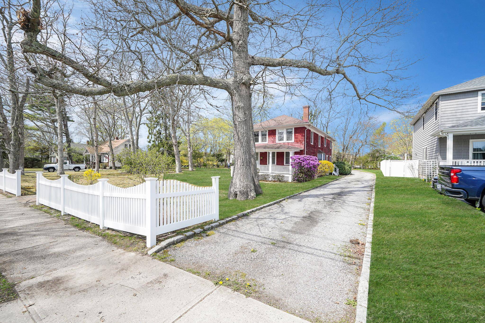 Westhampton Beach, NY 11978,279 Sunset AVE
