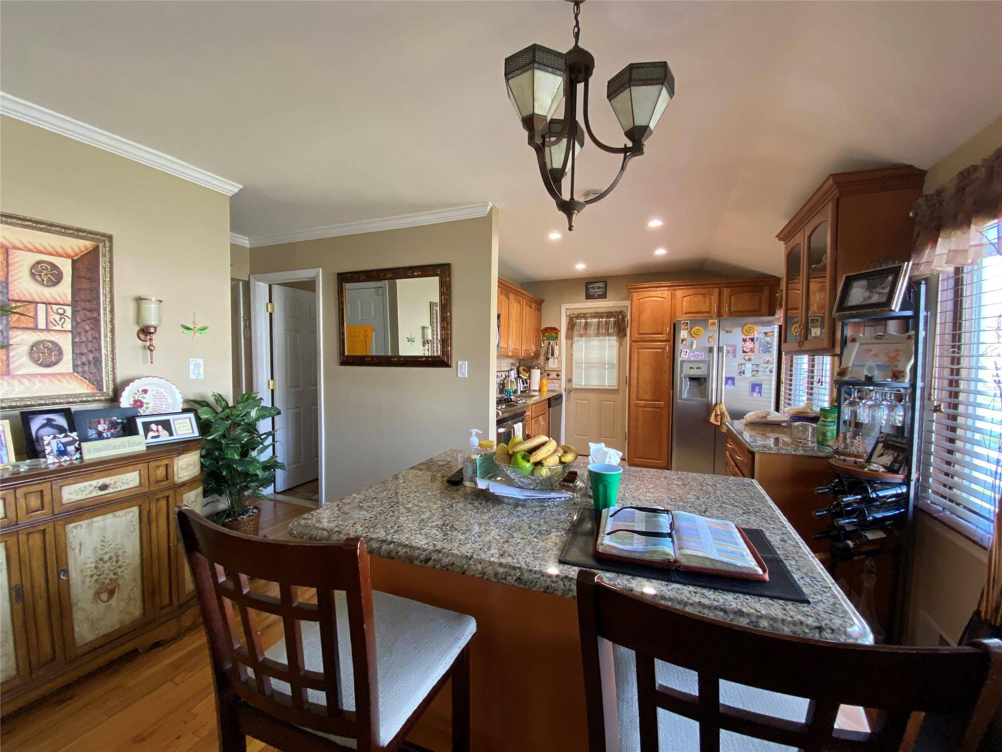 Brentwood, NY 11717,102 Thomas ST
